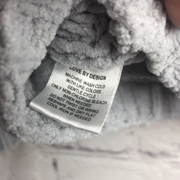 Love by Design sweater - Picture 8 of 8